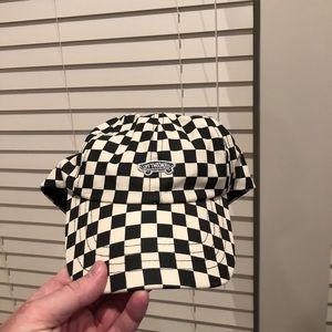 Van’s snap hat